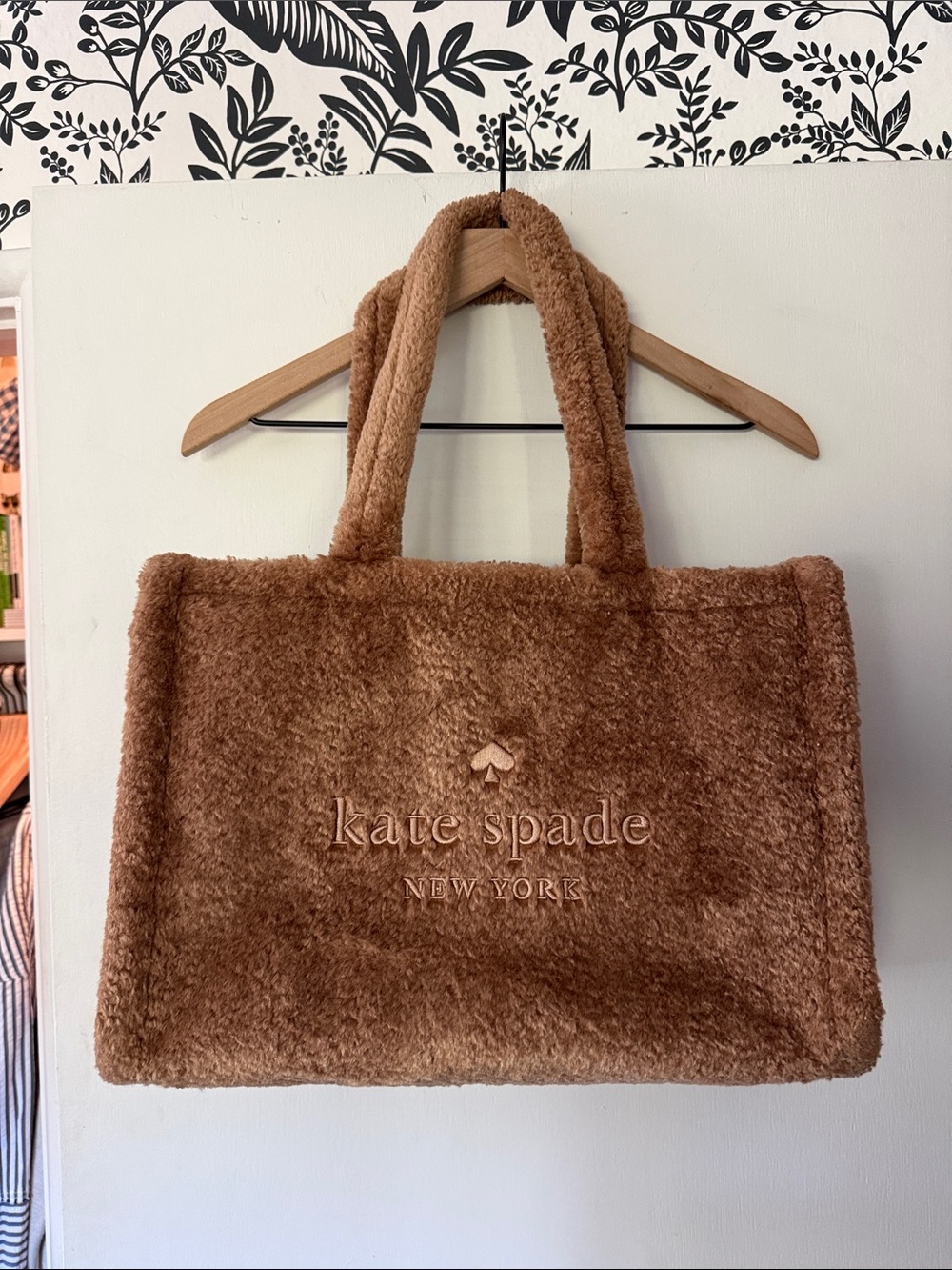 kate spade Plush Tote Bag in Brown Faux-Shearling